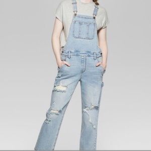 NWT Wild Fable M Light Wash Distressed Overalls